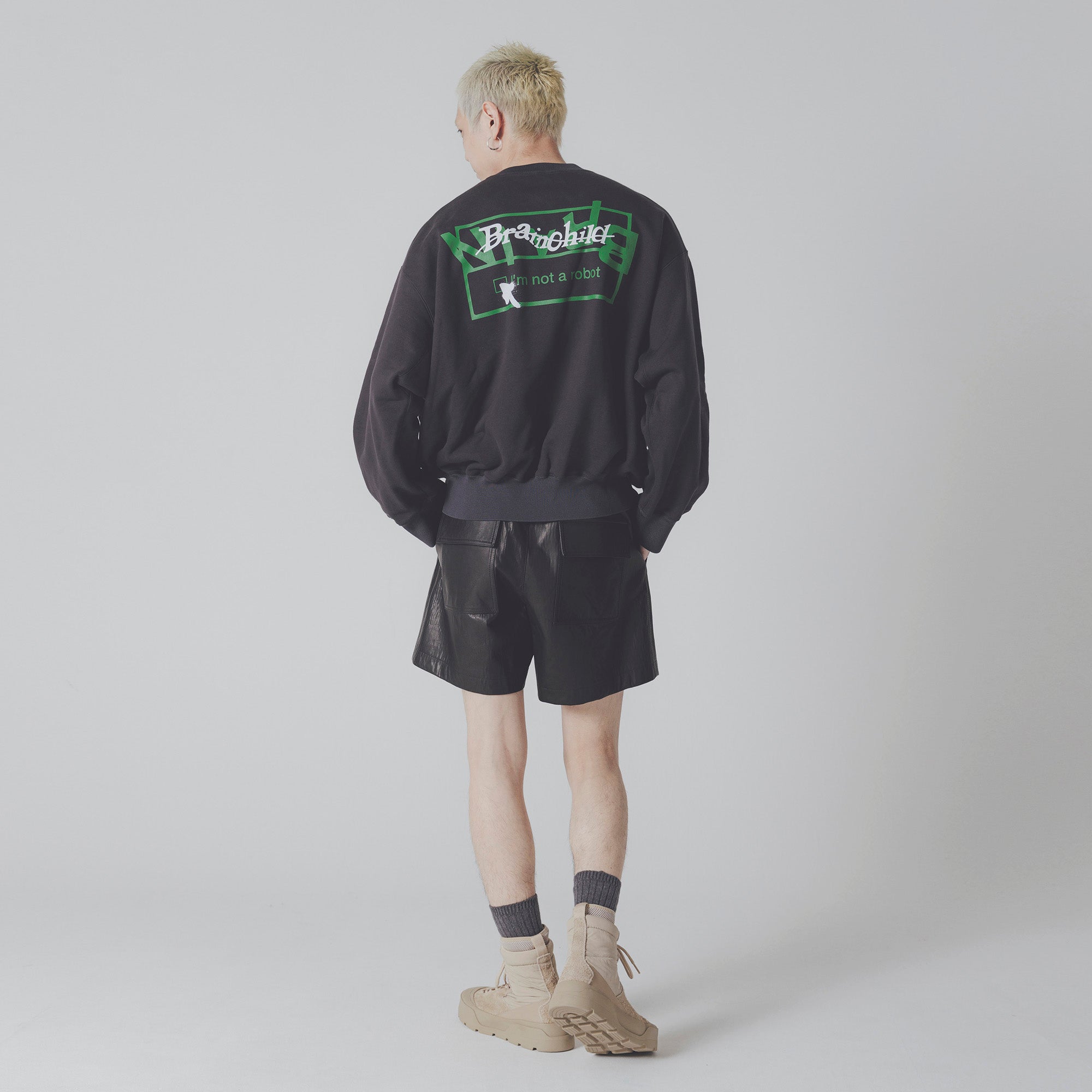 Sweat Shirt