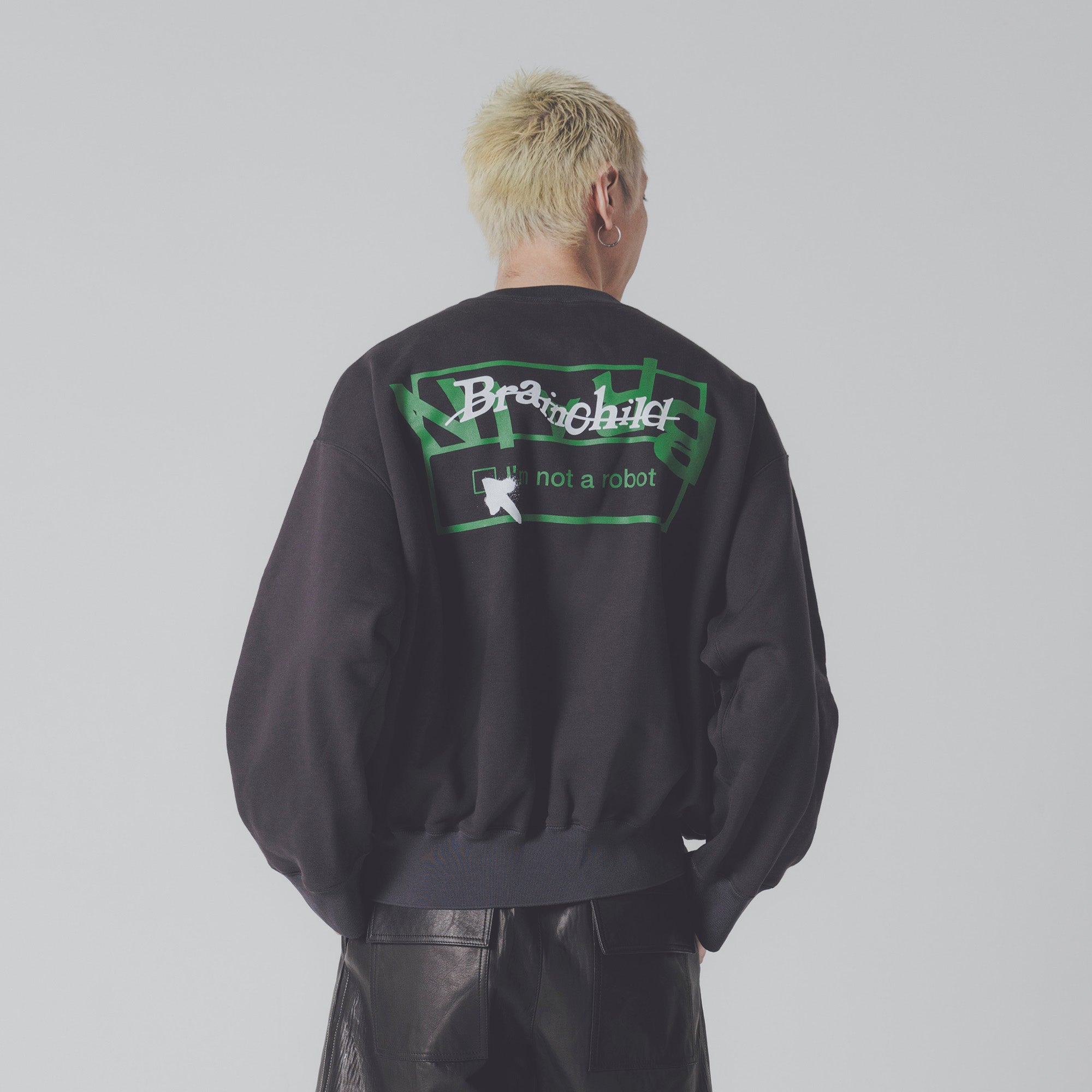 Sweat Shirt