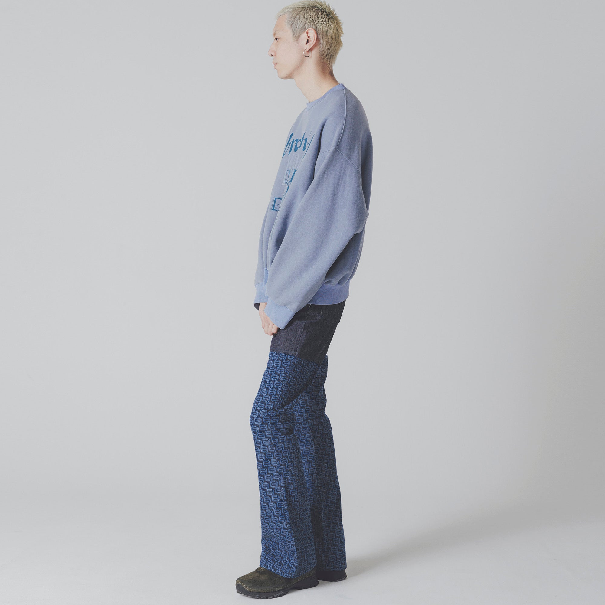 Sweat Shirt